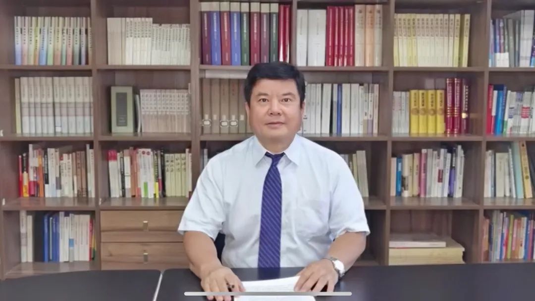 3.中华职业教育社党组书记、总干事方乃纯.jpg